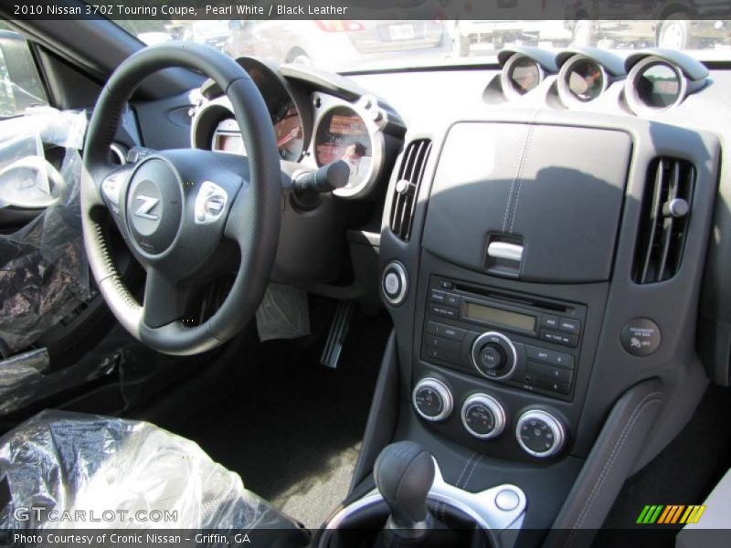 Pearl White / Black Leather 2010 Nissan 370Z Touring Coupe