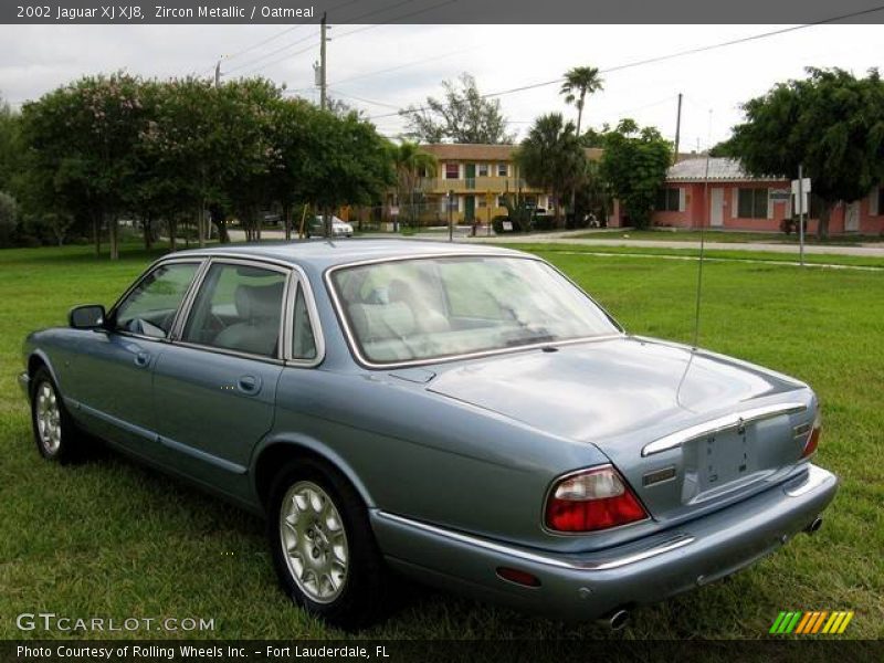 Zircon Metallic / Oatmeal 2002 Jaguar XJ XJ8