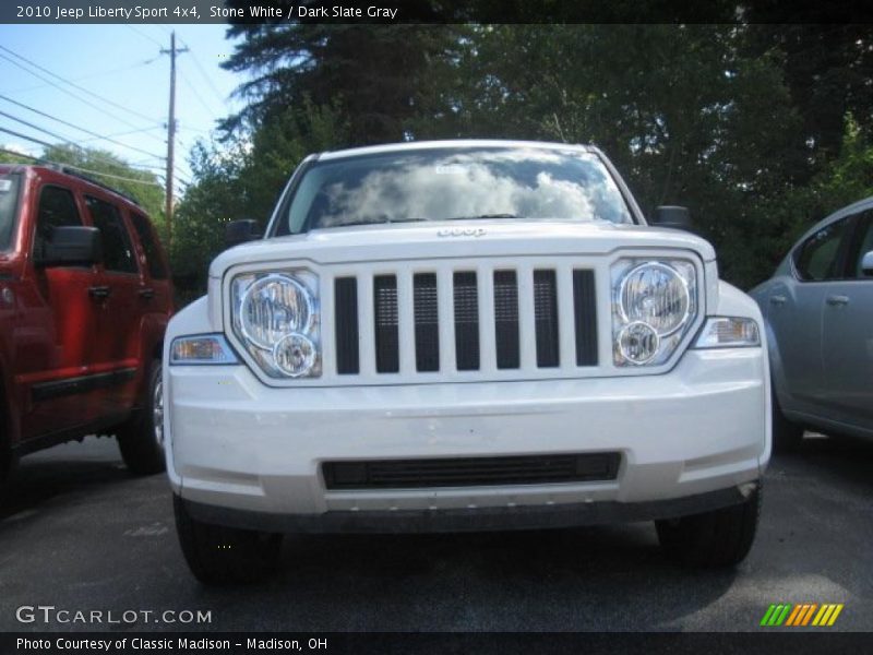Stone White / Dark Slate Gray 2010 Jeep Liberty Sport 4x4
