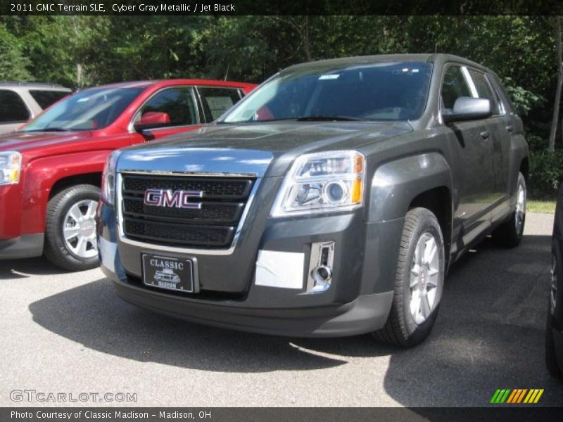 Cyber Gray Metallic / Jet Black 2011 GMC Terrain SLE