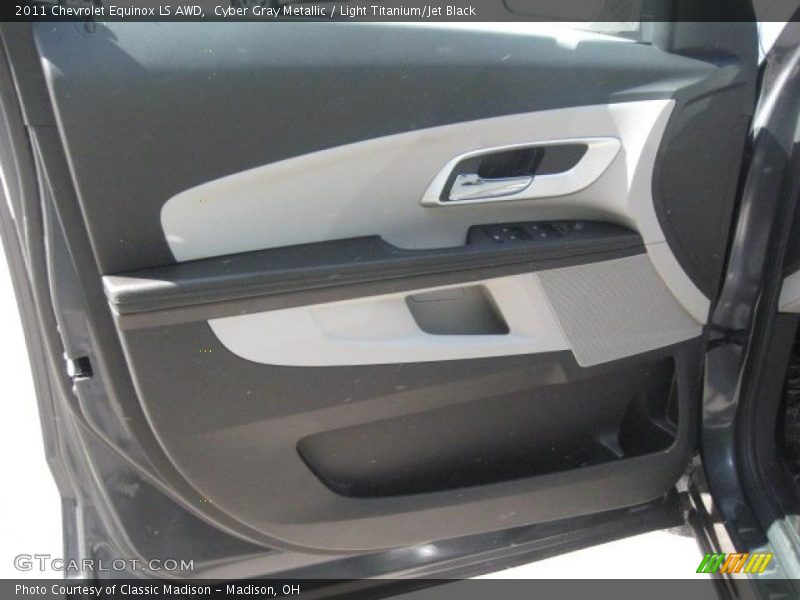 Cyber Gray Metallic / Light Titanium/Jet Black 2011 Chevrolet Equinox LS AWD