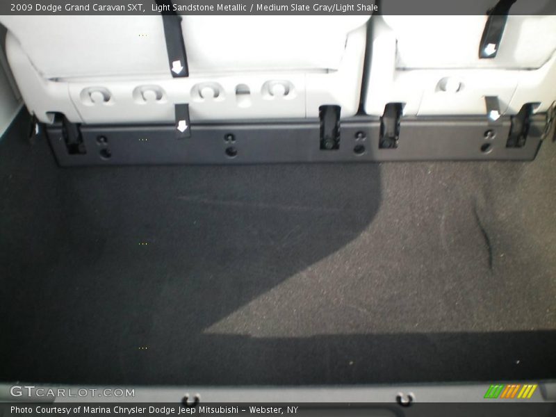 Light Sandstone Metallic / Medium Slate Gray/Light Shale 2009 Dodge Grand Caravan SXT