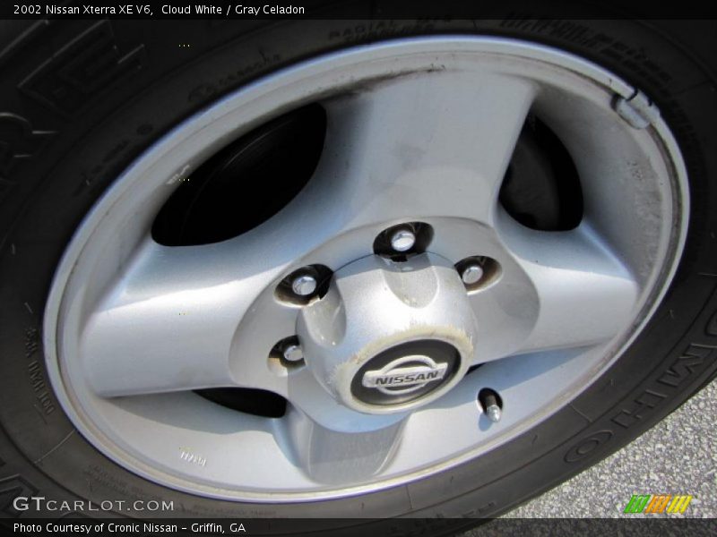 Cloud White / Gray Celadon 2002 Nissan Xterra XE V6