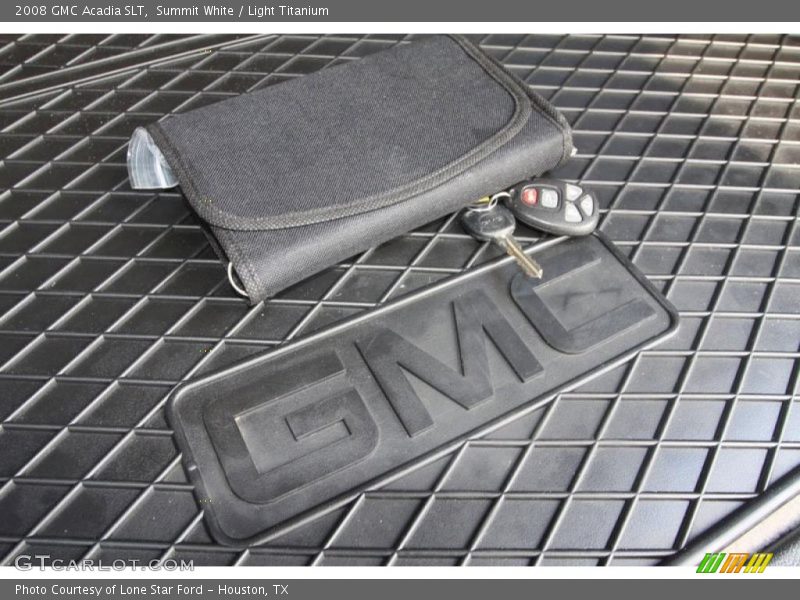 Summit White / Light Titanium 2008 GMC Acadia SLT