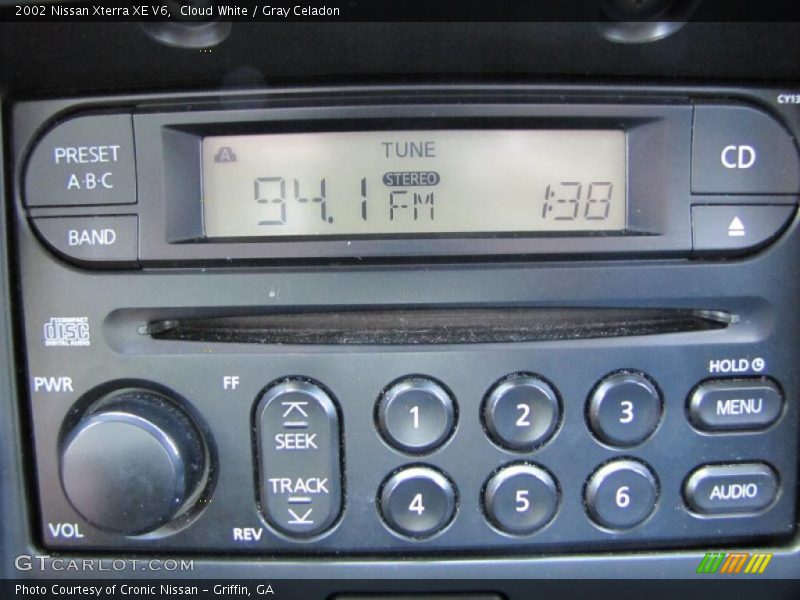 Cloud White / Gray Celadon 2002 Nissan Xterra XE V6