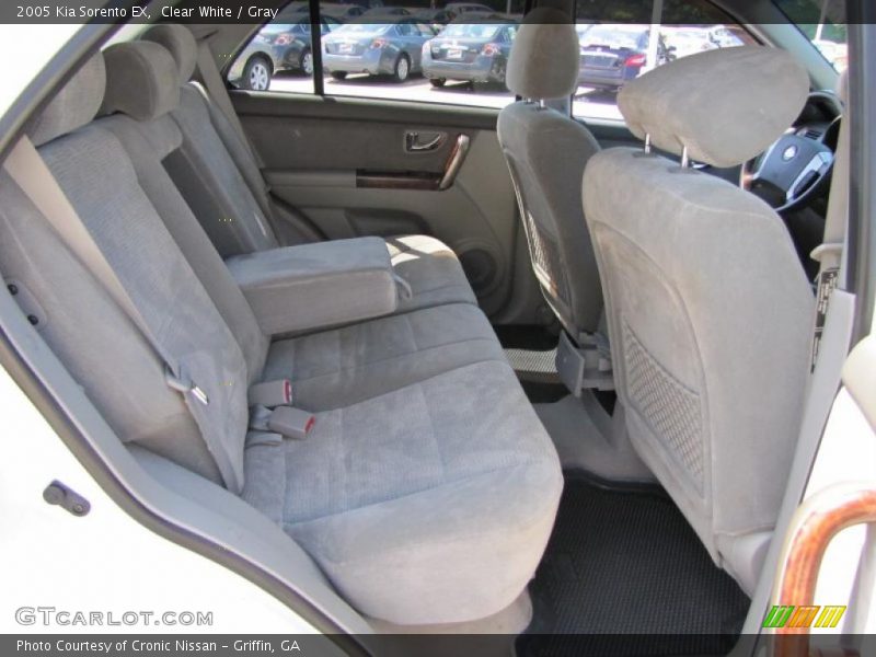 Clear White / Gray 2005 Kia Sorento EX