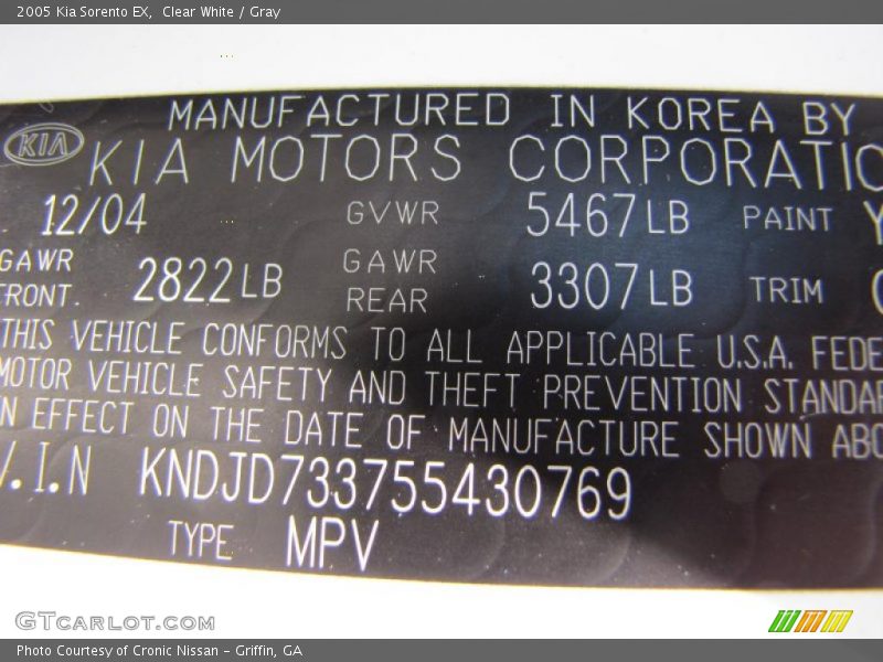 Clear White / Gray 2005 Kia Sorento EX