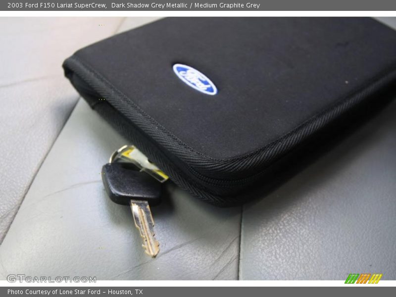 Dark Shadow Grey Metallic / Medium Graphite Grey 2003 Ford F150 Lariat SuperCrew
