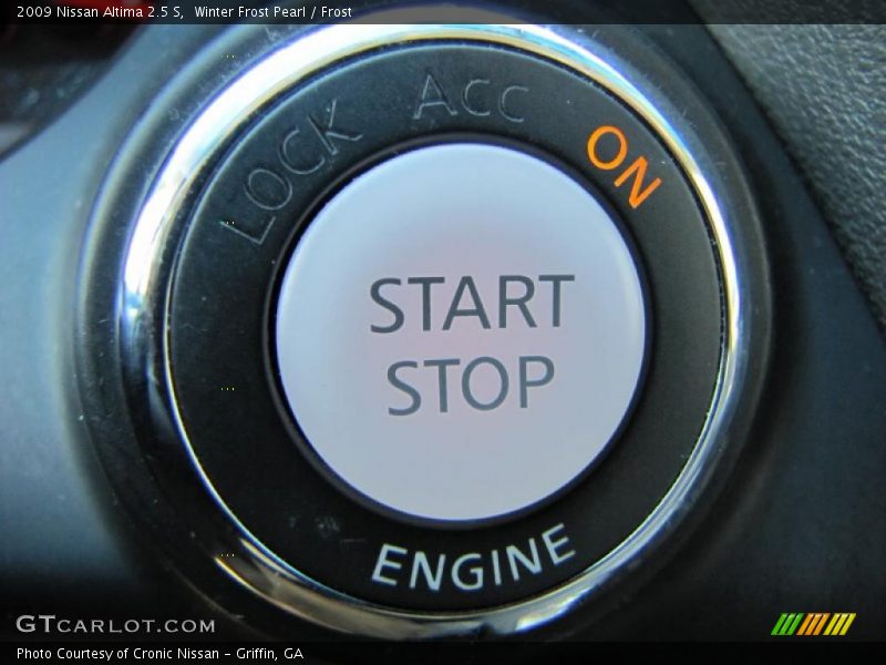 Winter Frost Pearl / Frost 2009 Nissan Altima 2.5 S