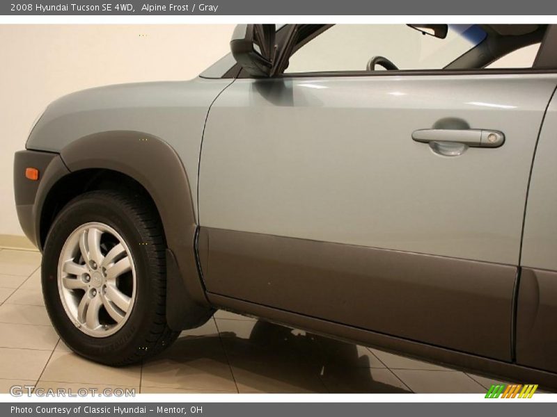 Alpine Frost / Gray 2008 Hyundai Tucson SE 4WD