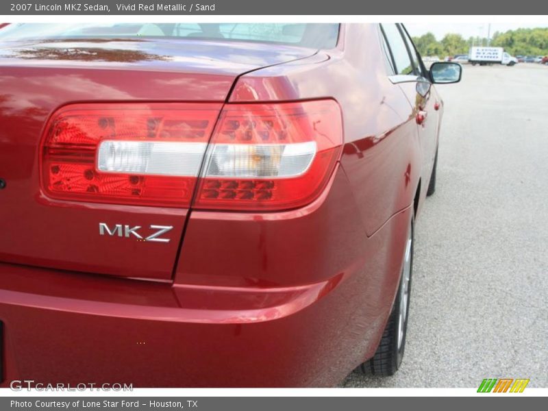 Vivid Red Metallic / Sand 2007 Lincoln MKZ Sedan