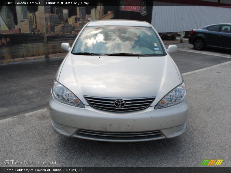 Lunar Mist Metallic / Gray 2005 Toyota Camry LE