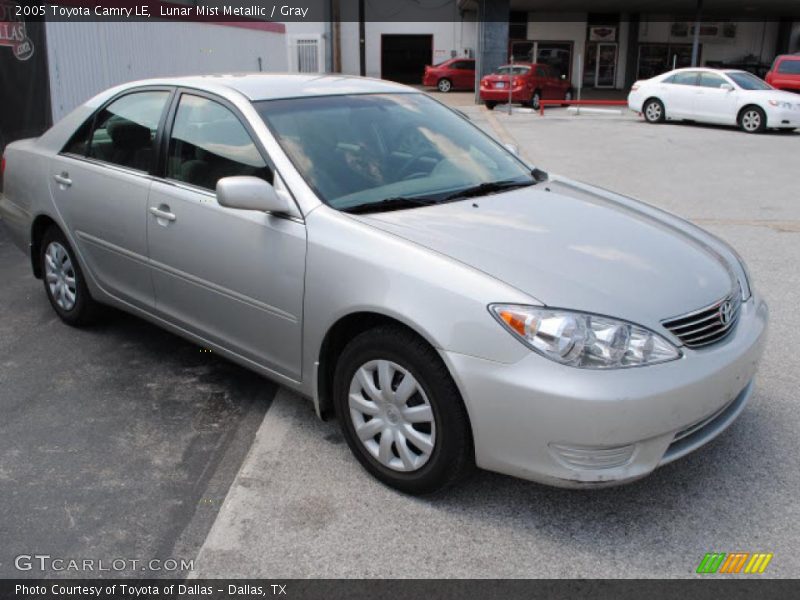 Lunar Mist Metallic / Gray 2005 Toyota Camry LE