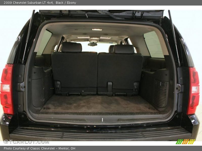 Black / Ebony 2009 Chevrolet Suburban LT 4x4