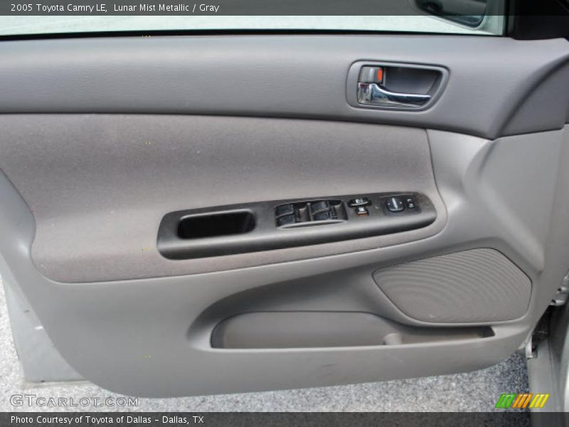 Lunar Mist Metallic / Gray 2005 Toyota Camry LE