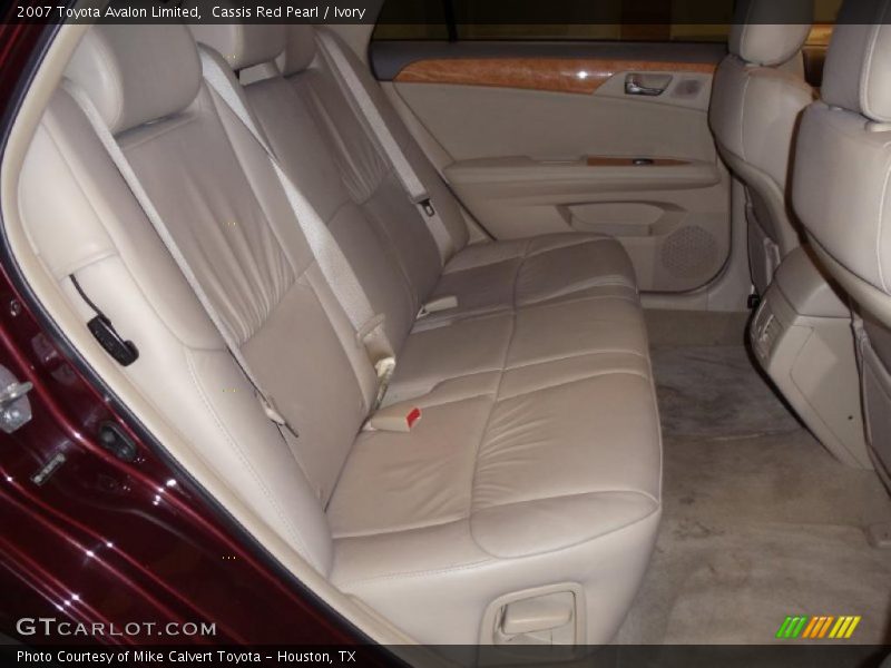Cassis Red Pearl / Ivory 2007 Toyota Avalon Limited