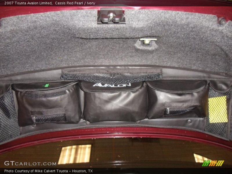 Cassis Red Pearl / Ivory 2007 Toyota Avalon Limited