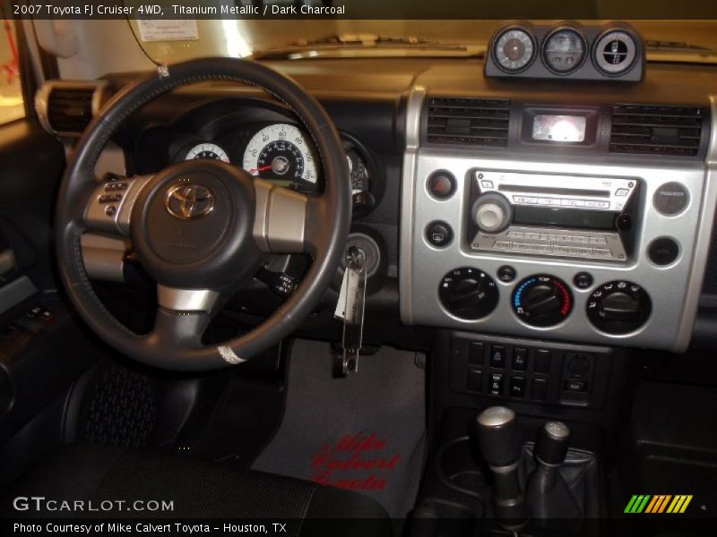 Titanium Metallic / Dark Charcoal 2007 Toyota FJ Cruiser 4WD