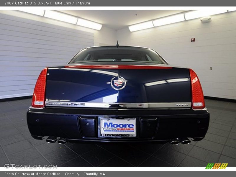 Blue Chip / Titanium 2007 Cadillac DTS Luxury II