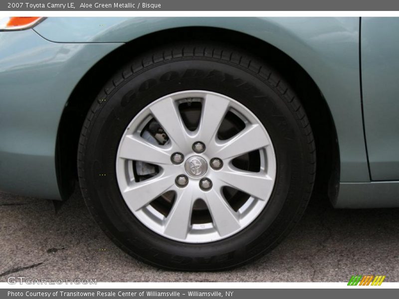 Aloe Green Metallic / Bisque 2007 Toyota Camry LE