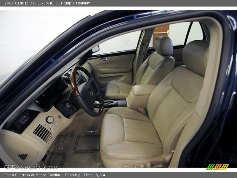 Blue Chip / Titanium 2007 Cadillac DTS Luxury II