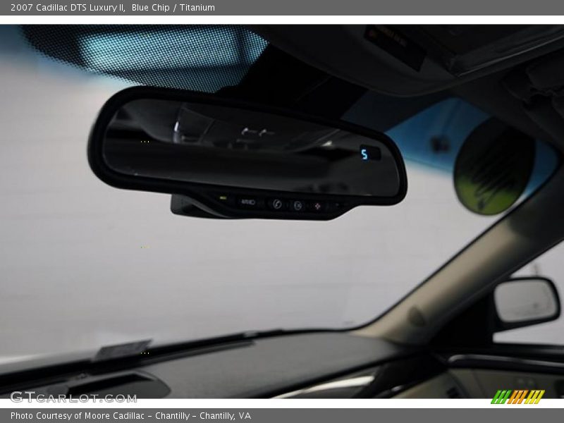 Blue Chip / Titanium 2007 Cadillac DTS Luxury II
