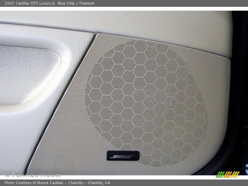 Blue Chip / Titanium 2007 Cadillac DTS Luxury II