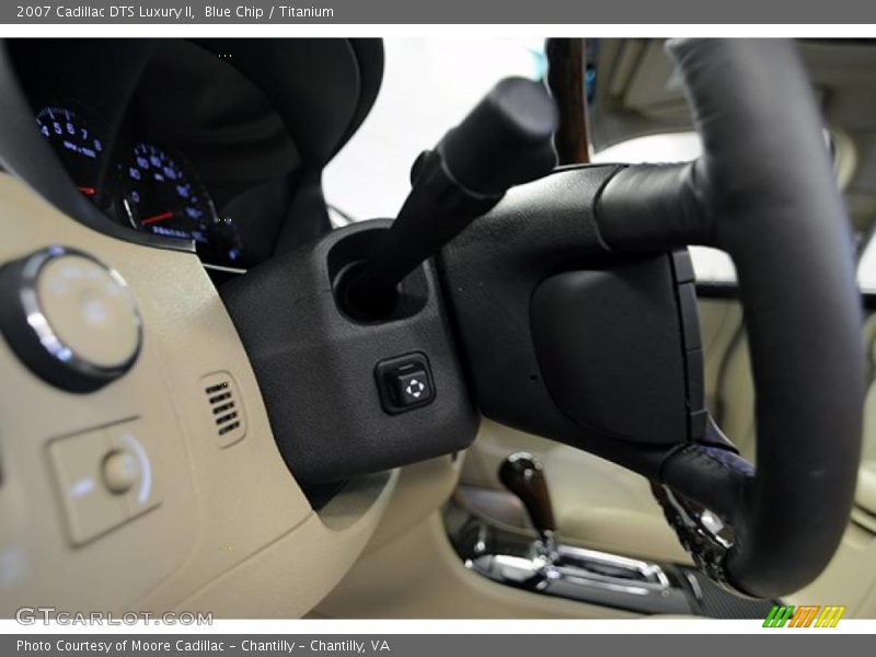 Blue Chip / Titanium 2007 Cadillac DTS Luxury II