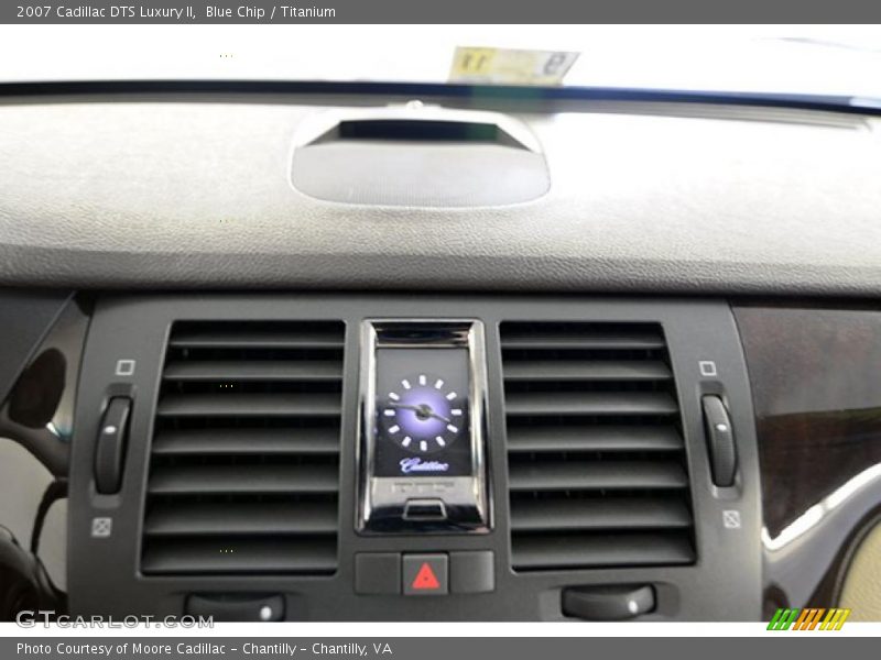 Blue Chip / Titanium 2007 Cadillac DTS Luxury II