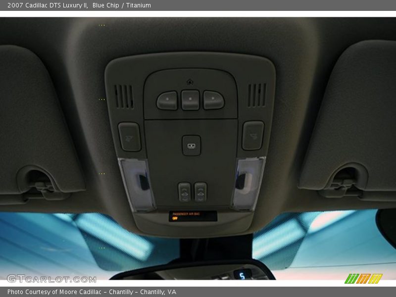 Blue Chip / Titanium 2007 Cadillac DTS Luxury II