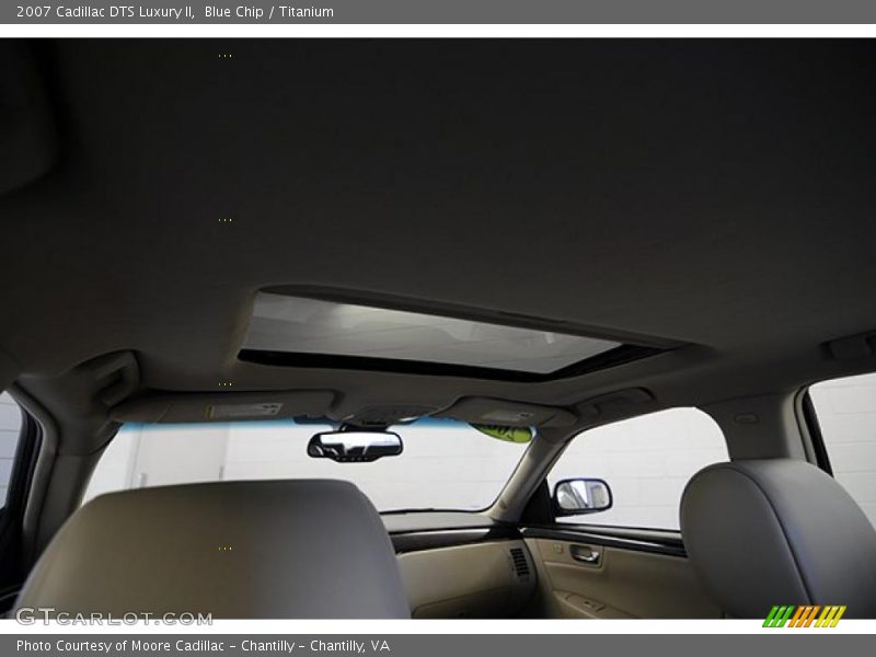 Blue Chip / Titanium 2007 Cadillac DTS Luxury II