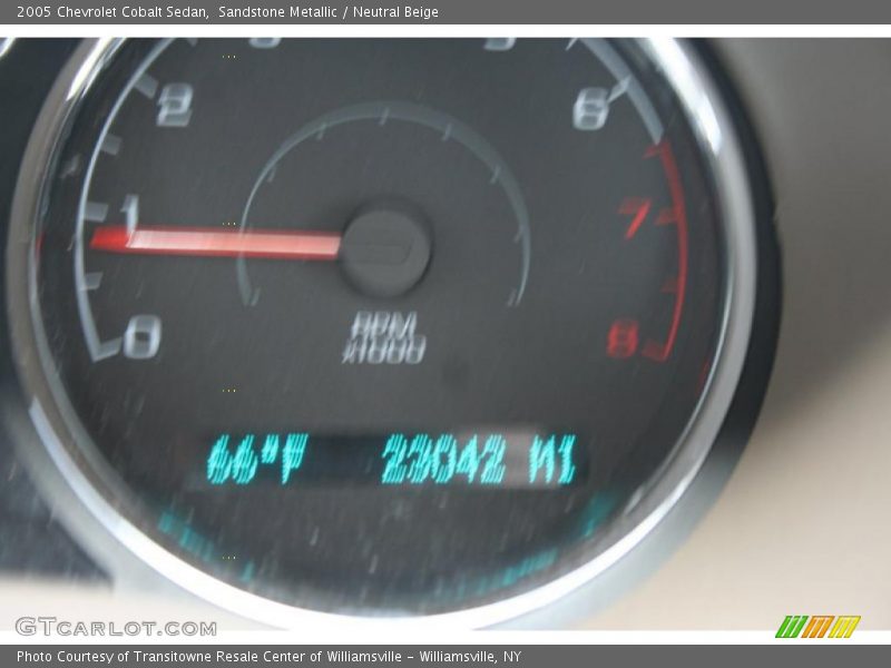Sandstone Metallic / Neutral Beige 2005 Chevrolet Cobalt Sedan