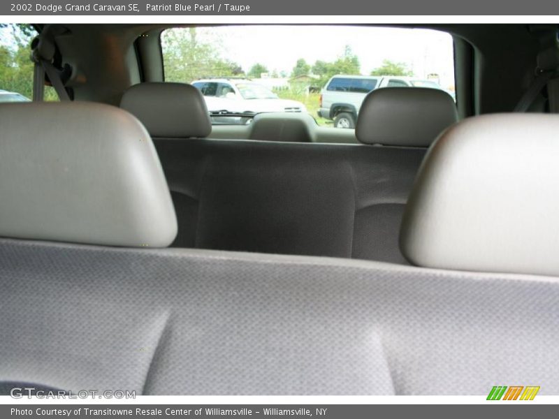 Patriot Blue Pearl / Taupe 2002 Dodge Grand Caravan SE