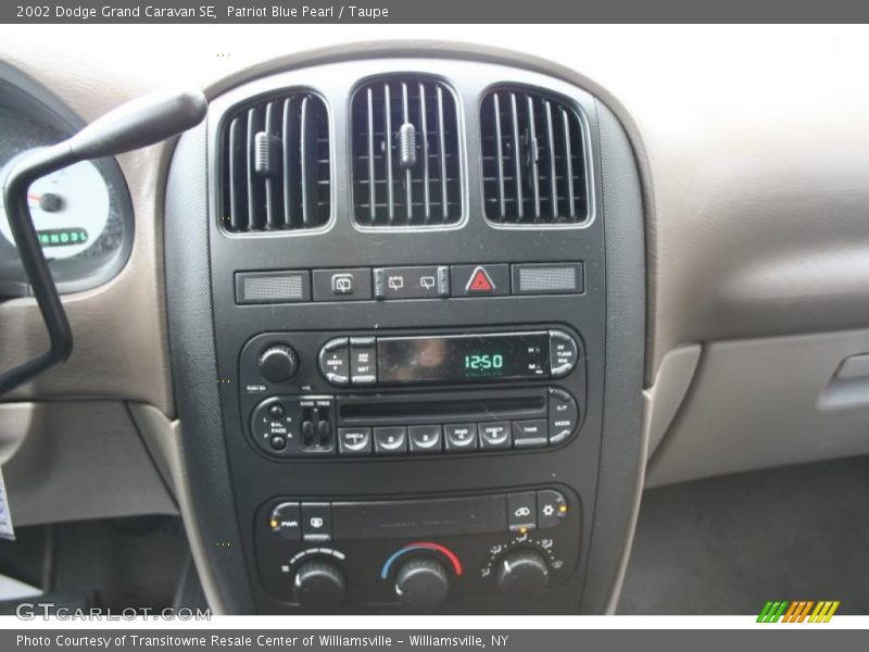 Patriot Blue Pearl / Taupe 2002 Dodge Grand Caravan SE