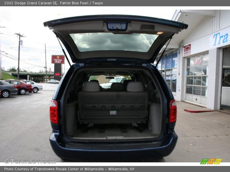 Patriot Blue Pearl / Taupe 2002 Dodge Grand Caravan SE