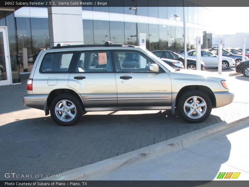 Sierra Gold Metallic / Beige 2002 Subaru Forester 2.5 S