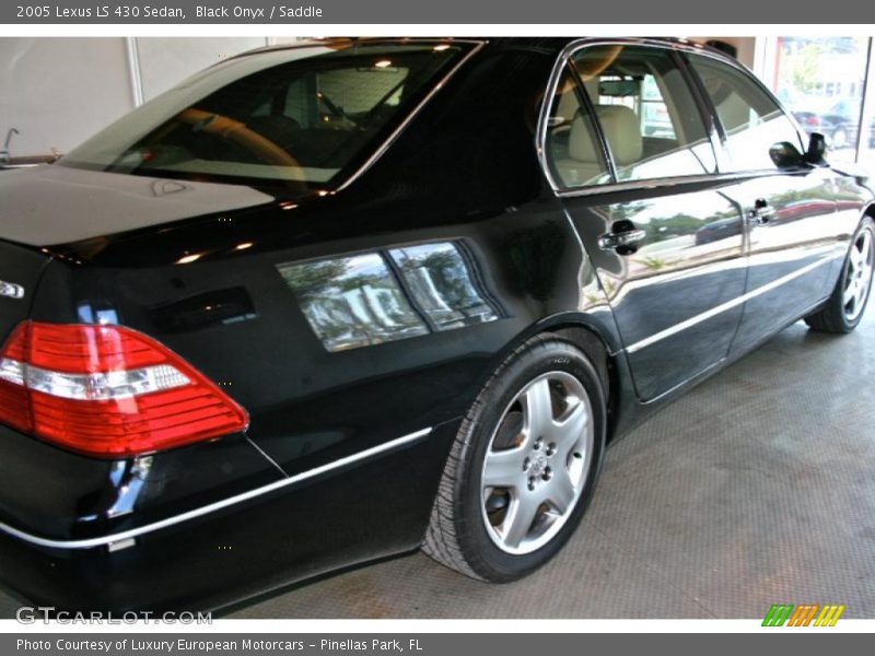 Black Onyx / Saddle 2005 Lexus LS 430 Sedan