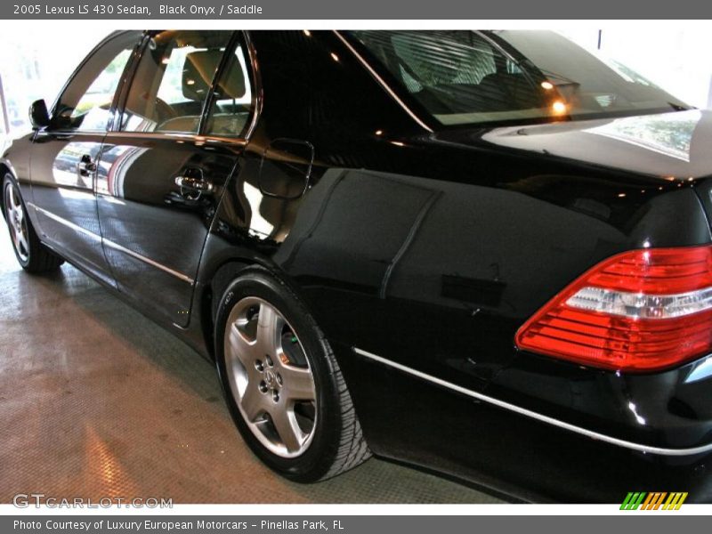 Black Onyx / Saddle 2005 Lexus LS 430 Sedan