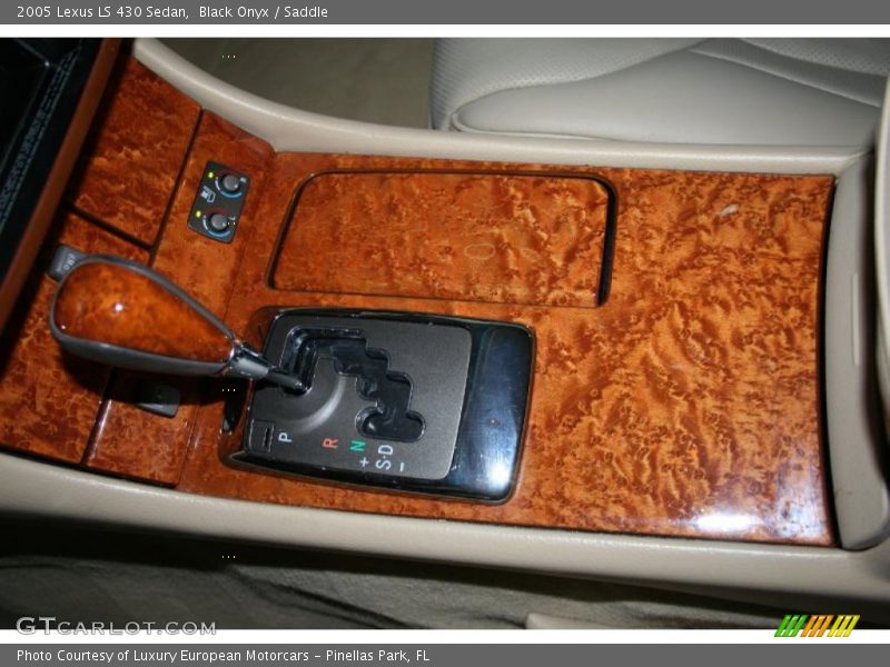 Black Onyx / Saddle 2005 Lexus LS 430 Sedan