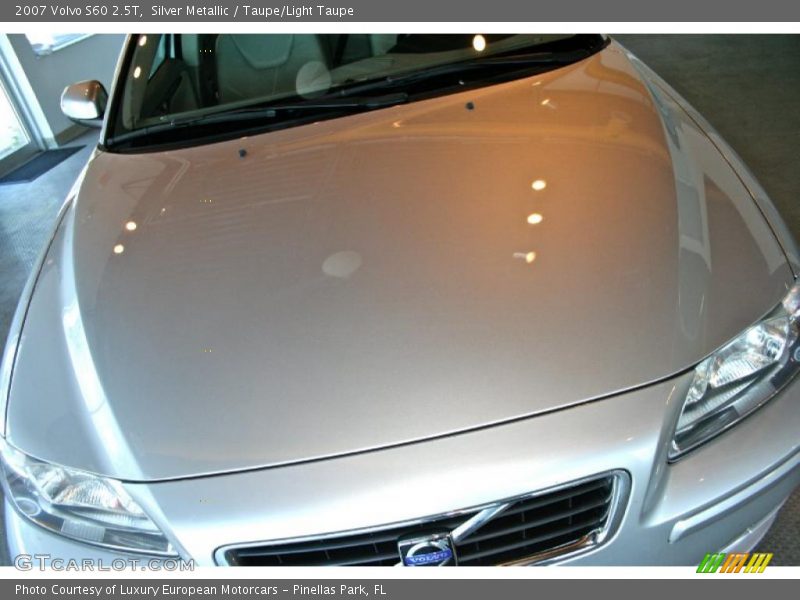 Silver Metallic / Taupe/Light Taupe 2007 Volvo S60 2.5T