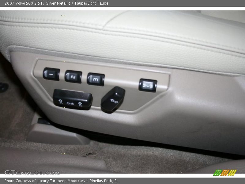Silver Metallic / Taupe/Light Taupe 2007 Volvo S60 2.5T