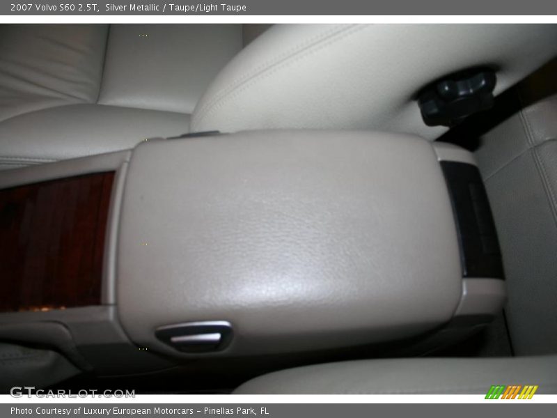 Silver Metallic / Taupe/Light Taupe 2007 Volvo S60 2.5T