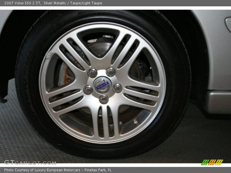 Silver Metallic / Taupe/Light Taupe 2007 Volvo S60 2.5T