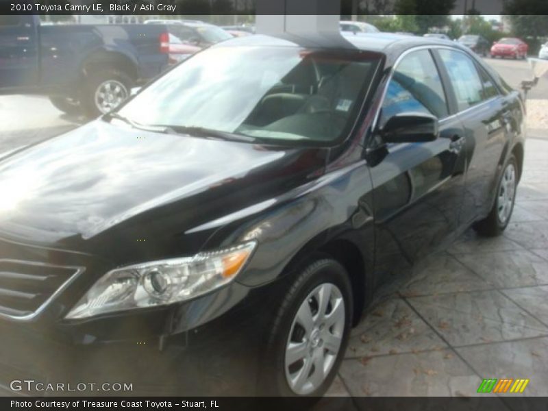 Black / Ash Gray 2010 Toyota Camry LE
