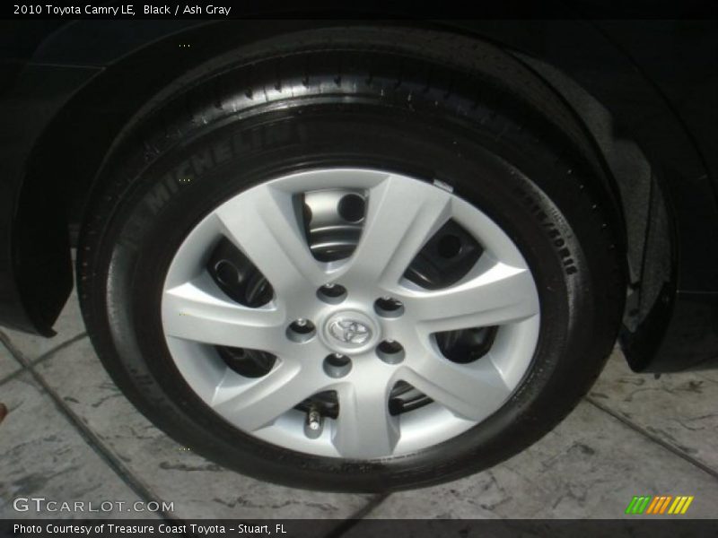 Black / Ash Gray 2010 Toyota Camry LE