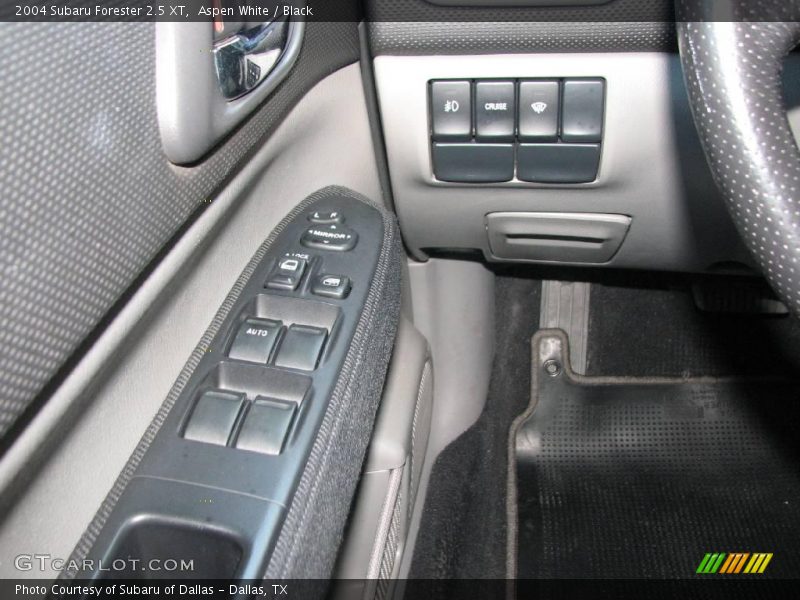 Aspen White / Black 2004 Subaru Forester 2.5 XT