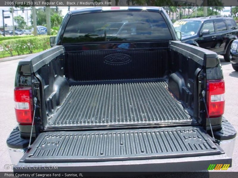 Black / Medium/Dark Flint 2006 Ford F150 XLT Regular Cab