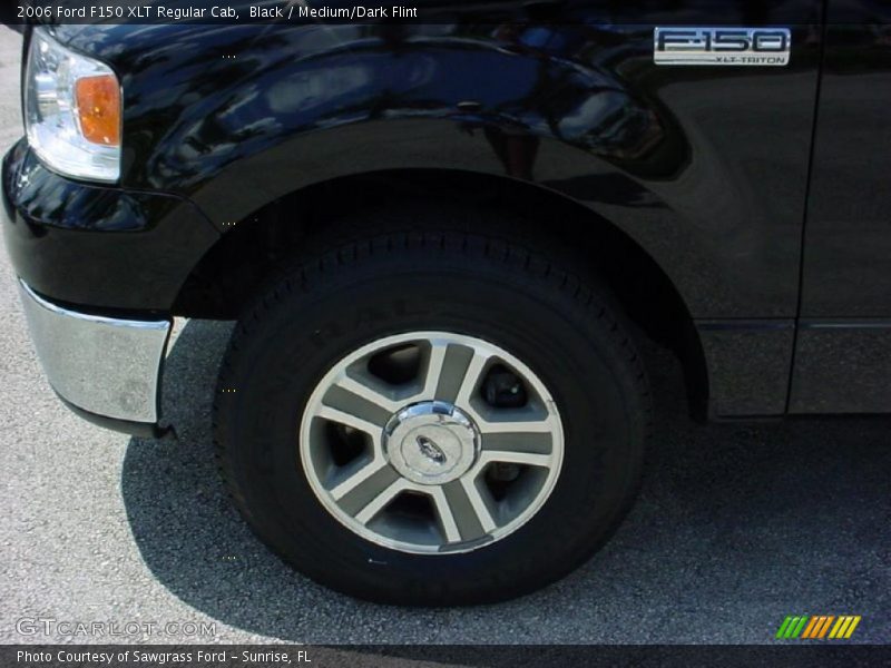 Black / Medium/Dark Flint 2006 Ford F150 XLT Regular Cab