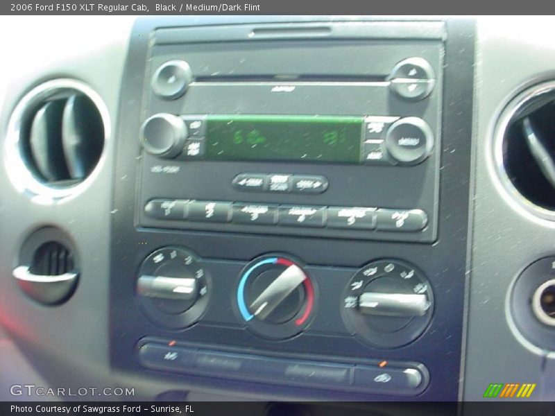 Black / Medium/Dark Flint 2006 Ford F150 XLT Regular Cab