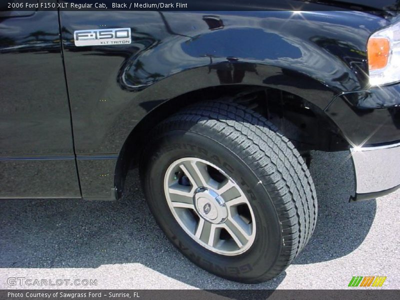 Black / Medium/Dark Flint 2006 Ford F150 XLT Regular Cab